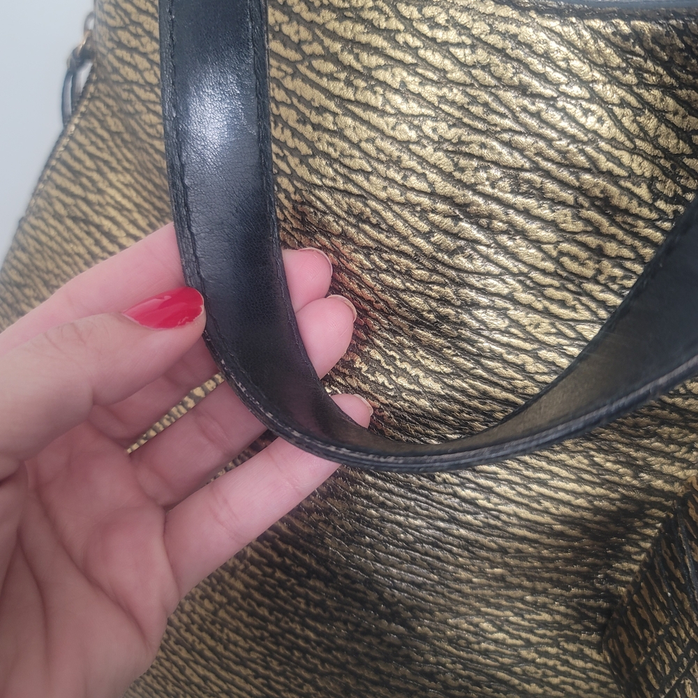 Yves Saint Laurent Gold Shoulder Bag - Picture 9 of 15